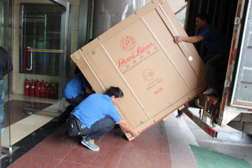 阜新钢琴贵重工艺品无忧运